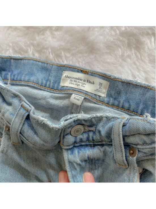 Abercrombie & Fitch Curve Love Ultra High Rise Ankle Straight Jeans - Picture 3 of 5